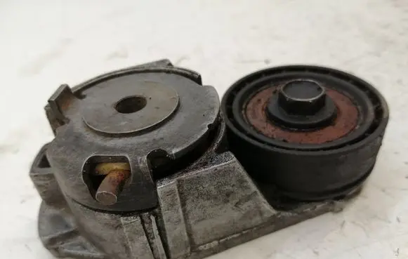 Ford Transit Alternator belt tensioner 