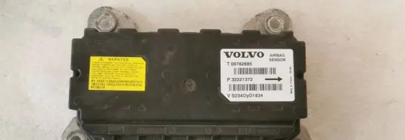 Volvo XC90 Airbag control unit/module 32221372 T00782685 S2340VD1834