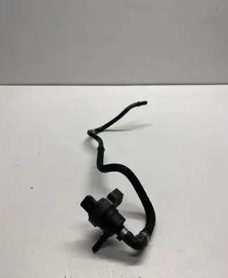 Mercedes-Benz R W251 Valve vacuum A0004769832