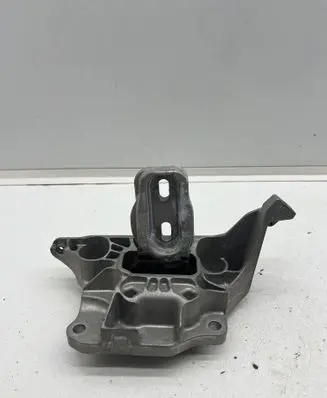 DS Automobiles 3 Crossback Engine mount bracket 9824312980
