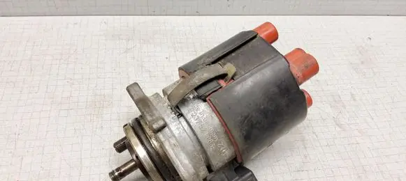 Volkswagen Golf III Spark distributor 1230591040 0237521063