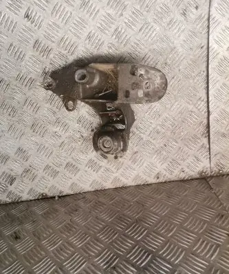Audi A4 S4 B5 8D Engine mounting bracket 4b0199351