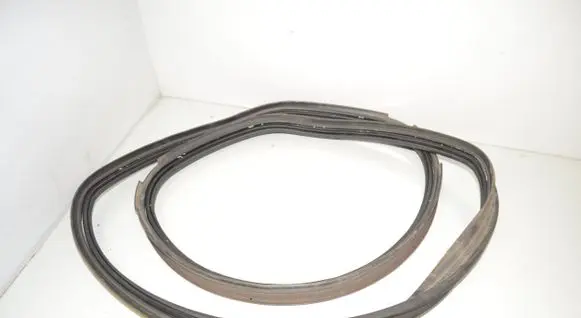 BMW 2 F45 Trunk rubber seal (body) 7301934 51767301934 51767440480
