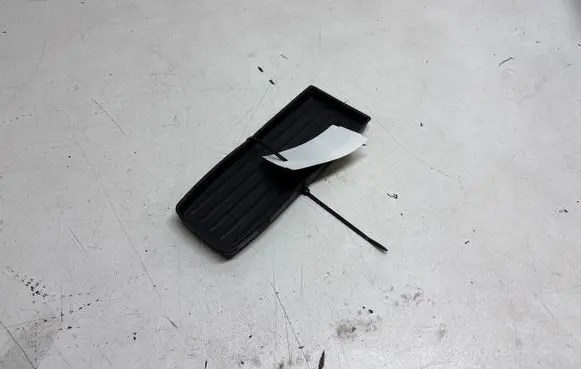 BMW 2 F22 F23 Glove box pad 9227902