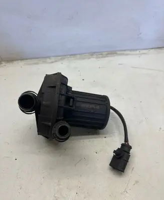 Audi A4 S4 B7 8E 8H Secondary air pump 079906601A