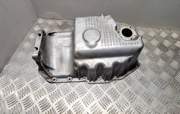 Volkswagen Polo IV 9N3 Oil sump 032103603AB