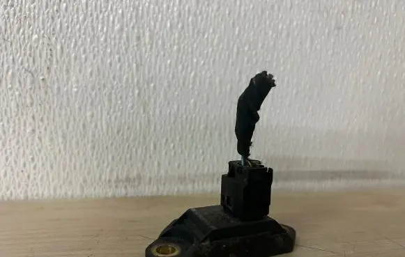 Mercedes-Benz E W211 Airbag deployment crash/impact sensor 0045423518