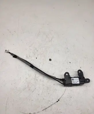 BMW X5 F15 Tailgate lock latch 7351058 1522J210 C21277101