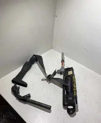 Volvo V50 Front seatbelt 30661788