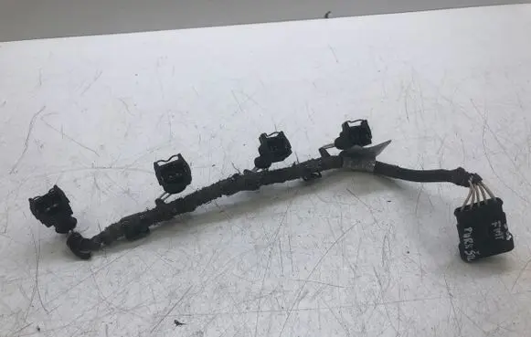 Fiat 500L Fuel injector wires 1284477615