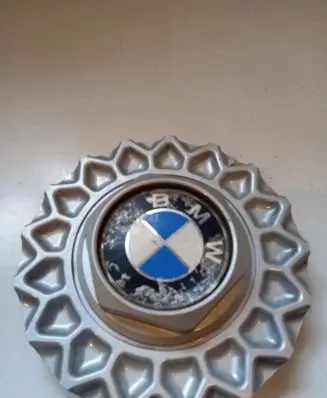 BMW 5 E34 Original wheel cap 36131179828 6124700