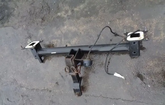 Mercedes-Benz GL X164 Tow bar set A1643102237
