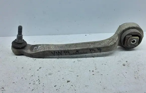 Volkswagen Phaeton Front lower control arm/wishbone 4E0407696C