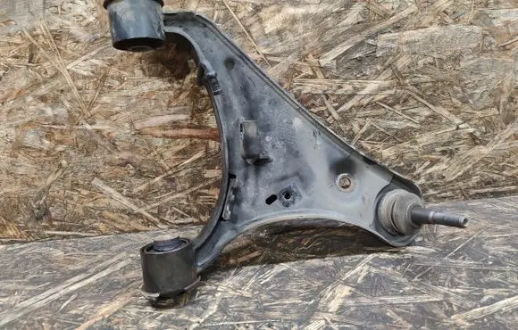 Land Rover Discovery 4 - LR4 Front lower control arm/wishbone AF09