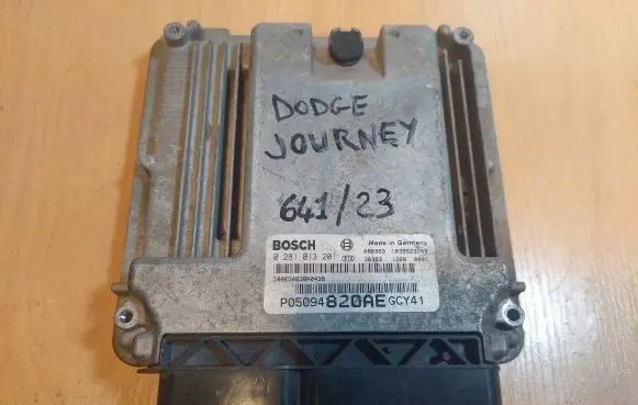 Dodge Caliber Engine control unit/module ECU 0281013201 P05094820AE 1039S23749