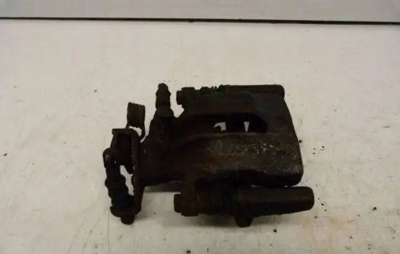 Mitsubishi Space Star Rear brake caliper