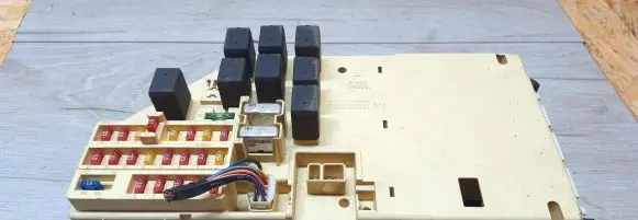 Chrysler 300M Fuse box set P04602282ah