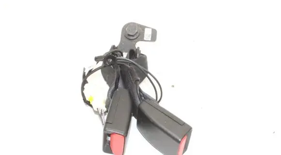 Opel Crossland X Middle seatbelt buckle (rear) 6318479ETE