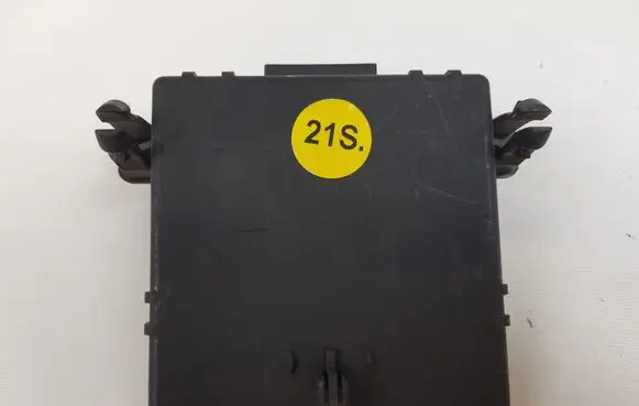 Volkswagen Golf V Gateway control module 1K0907530C 1K0907951