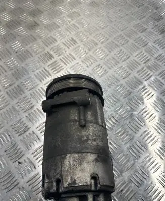Ford Kuga I Air conditioning (A/C) compressor (pump)