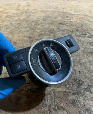 Mercedes-Benz E C207 W207 Light switch A2129050551