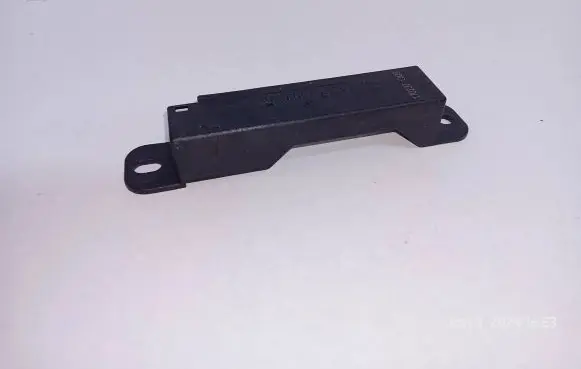 Mercedes-Benz B W246 W242 Keyless system antenna A2059053005 2059053005
