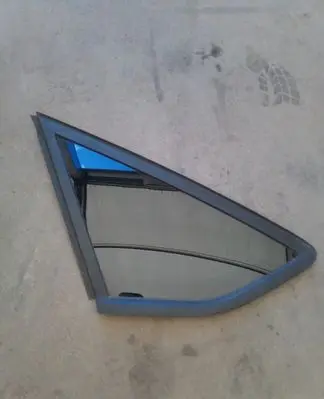 Ford Focus Rear side window