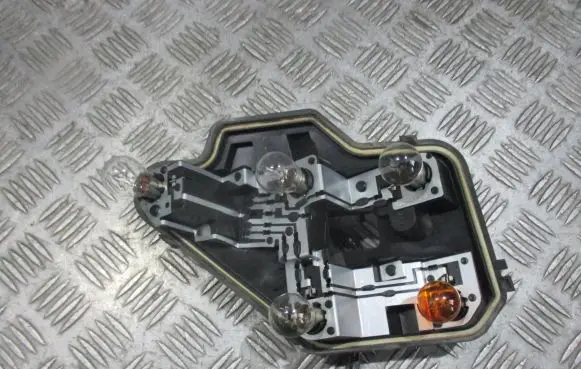 Opel Astra H Tail light bulb cover holder 16139100