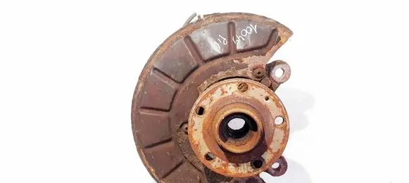 Volkswagen Tiguan Front wheel hub