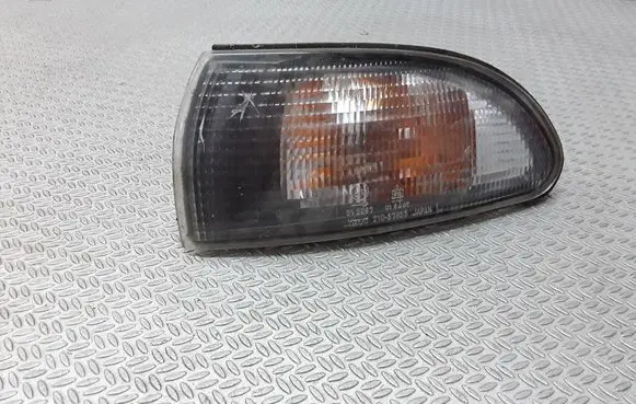 Mitsubishi Galant Front indicator light