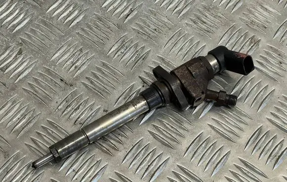 Fuel injector