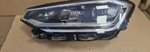 Volkswagen Golf Sportsvan Headlight/headlamp 517941035