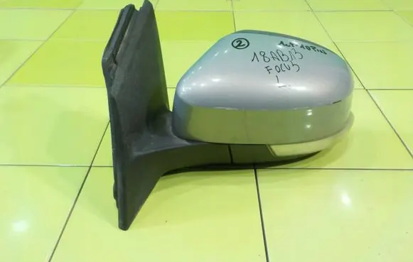 Ford Focus Front door electric wing mirror 024550 LEWE