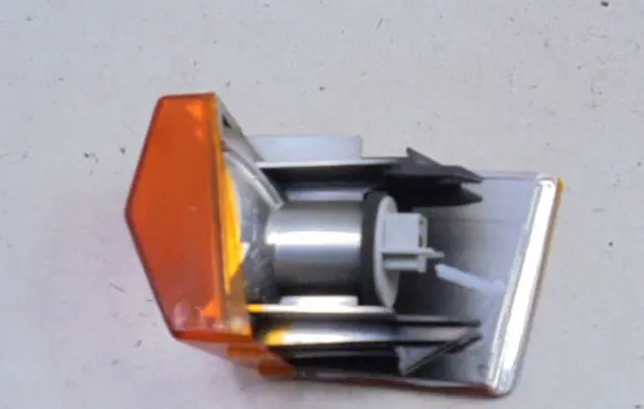 Citroen BX Front indicator light 10690G