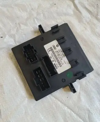 Audi A6 S6 C6 4F Comfort/convenience module 4F0907279 4F0910279 F005V00384