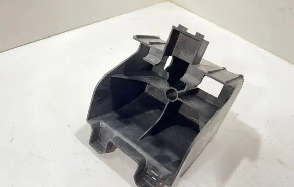 Dodge Durango III Radiator mount bracket