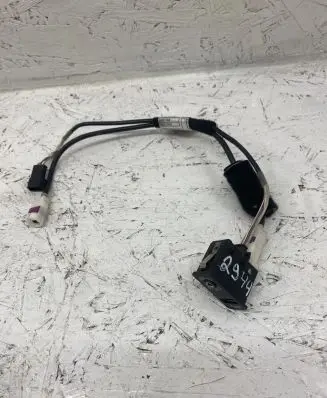 BMW 3 E92 E93 AUX in-socket connector 9187009