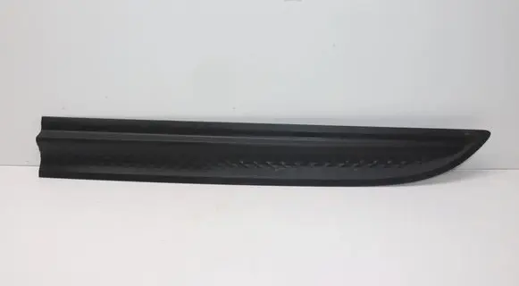 Porsche Macan (95B) Front door trim (molding) 95B8378891R