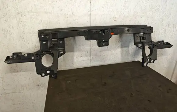 Volkswagen Touareg II Top upper radiator support slam panel 7P6805594C 7P6805594 7P6805598