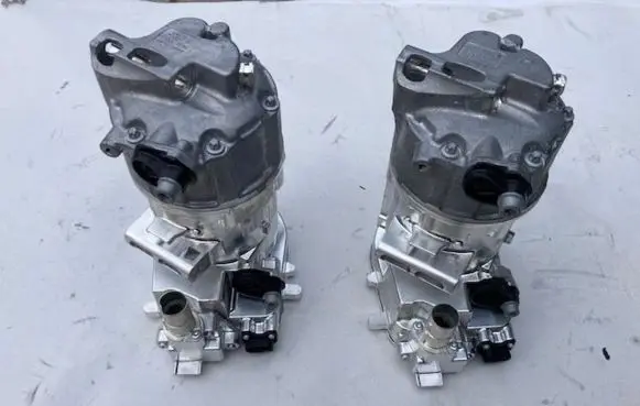 Mercedes-Benz Vito Viano W638 Air conditioning (A/C) compressor (pump) A0000376209