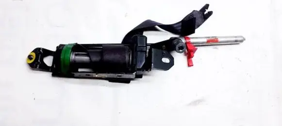 Volvo V70 Front seatbelt 8626240