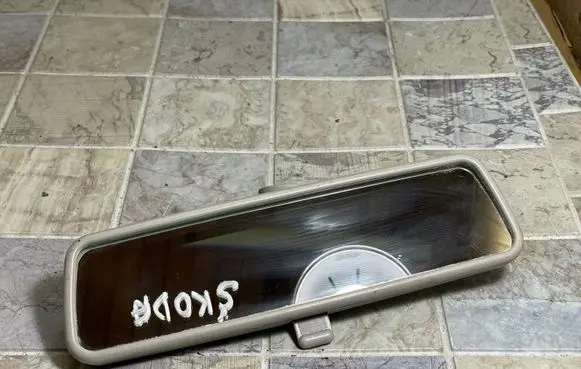 Skoda Octavia Mk2 (1Z) Rear view mirror (interior) 014022