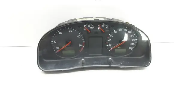 Volkswagen PASSAT B5 Speedometer (instrument cluster)