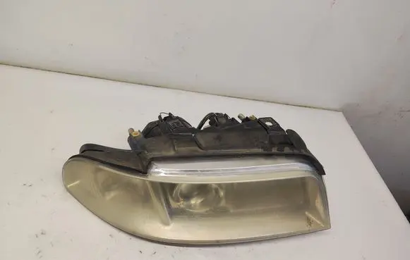 Audi A4 S4 B5 8D Headlight/headlamp 8D0841004AK
