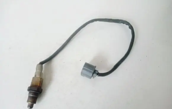 Mercedes-Benz C W205 Lambda probe sensor a0075426418