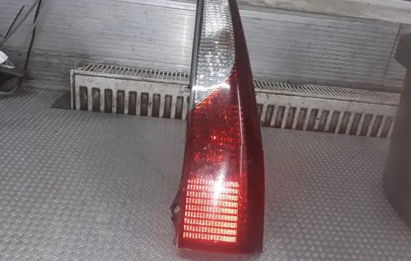 Mitsubishi Lancer Rear/tail lights 22087508
