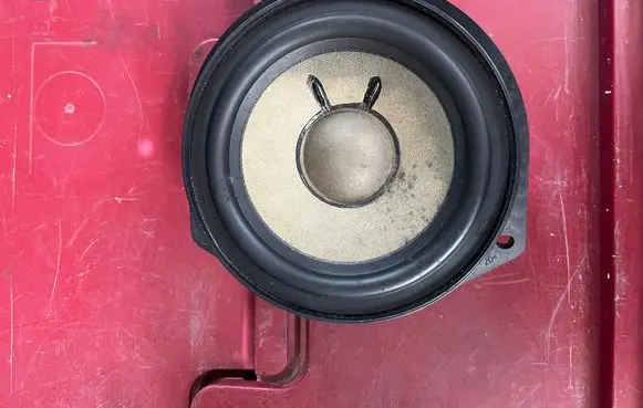 Opel Zafira A Rear door speaker 90520838