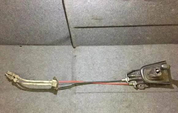 Hyundai Coupe Gear shift cable linkage