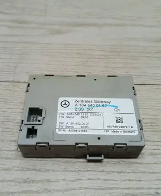 Mercedes-Benz ML W164 Gateway control module A1645400162 A1644420027 A1645403362