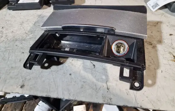 Audi Q7 4L Car ashtray 4L0857951